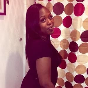 Meet your Posher, Dee dee